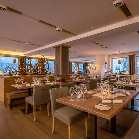 فندق Graseck - Mountain Hideaway & Health Care جارمش بارتنكيرشن