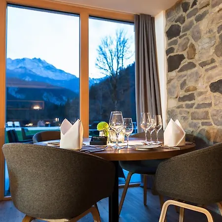 فندق Graseck - Mountain Hideaway & Health Care جارمش بارتنكيرشن