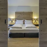 Szálloda Graseck - Mountain Hideaway & Health Care Garmisch-Partenkirchen