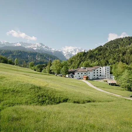 Graseck - Mountain Hideaway & Health Care Hotel Garmisch-Partenkirchen