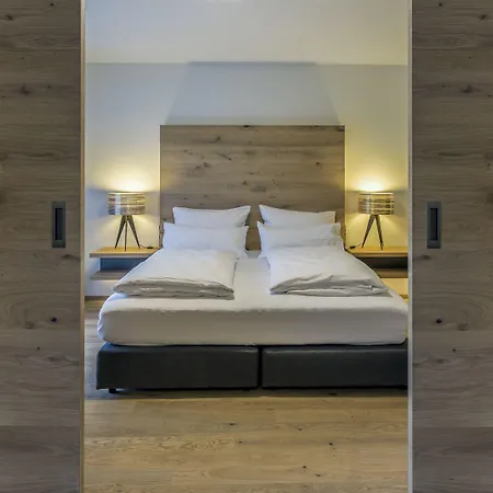 Hotel Graseck - Mountain Hideaway & Health Care Garmisch-Partenkirchen